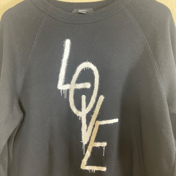 Black Forever 21 Sweatshirt size large - Picture 3 of 3